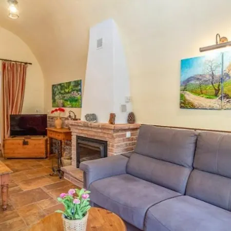 Molino Del Caracol Holiday home *